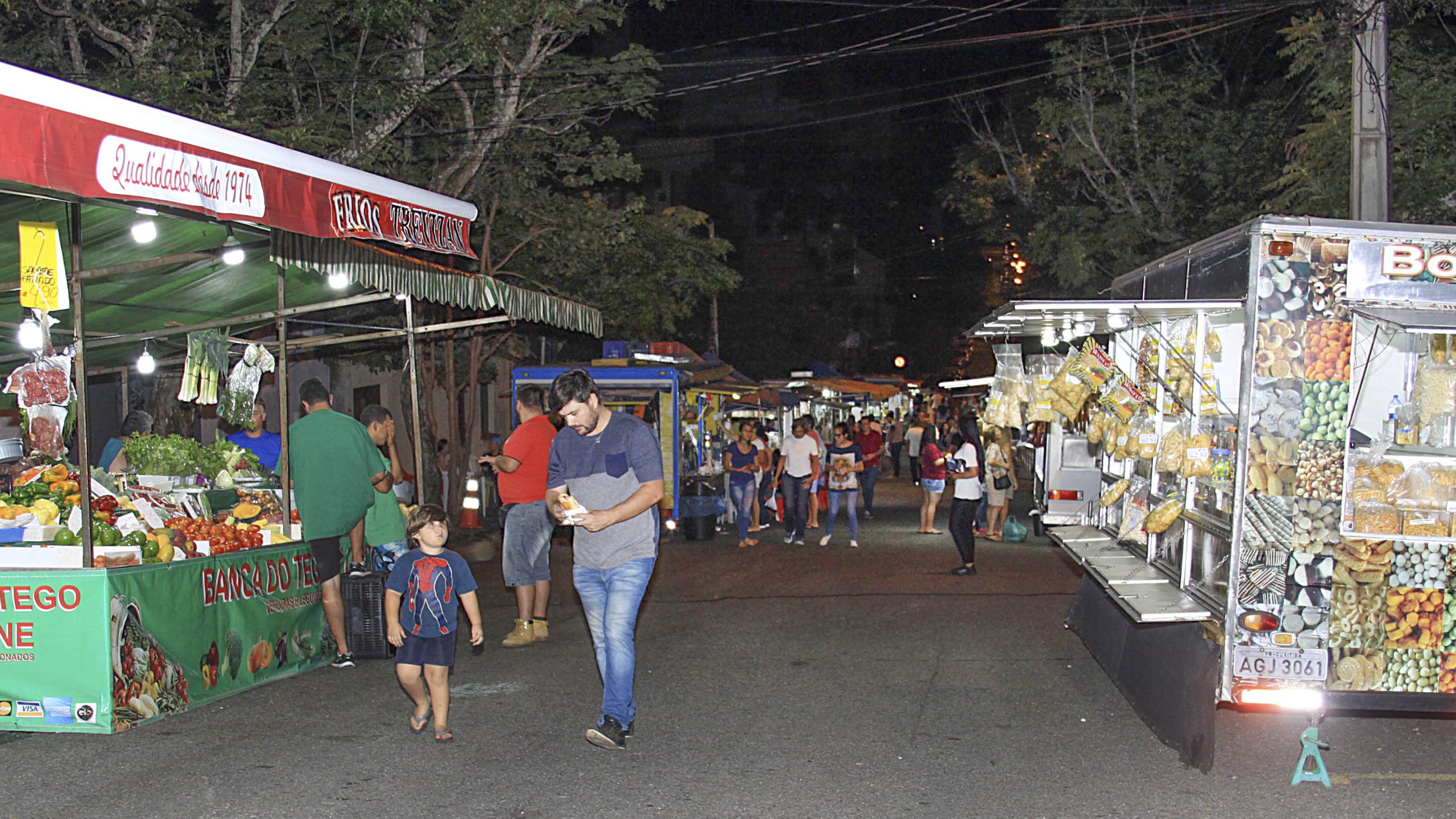 Saiba onde tem feiras livres gastronômicas em Curitiba hoje